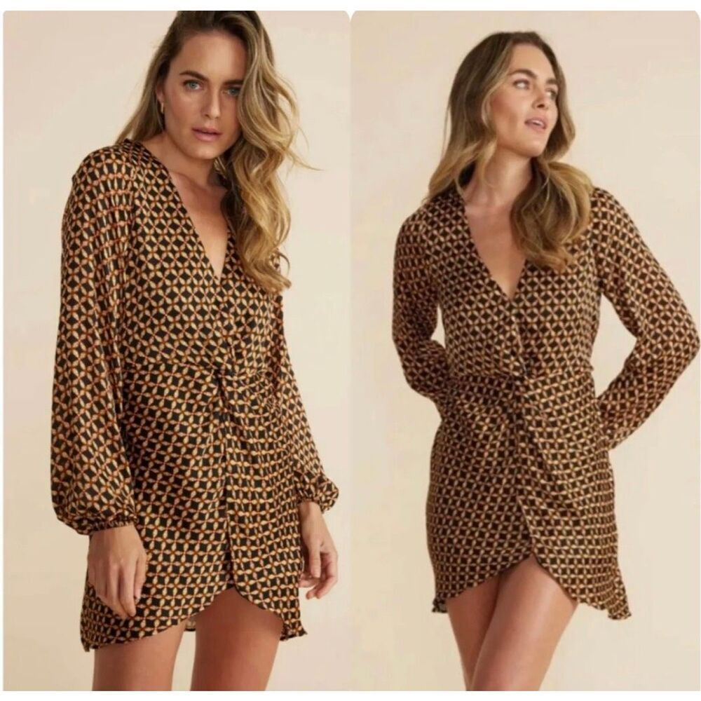 Minkpink Valentina Mini Dress Revolve Long Sleeve Cocktail Party Vneck NWT Mediu